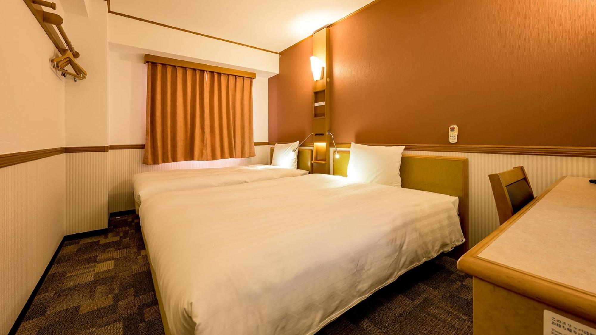 Toyoko Inn Takasaki Eki Nishi Guchi No 1 Room photo