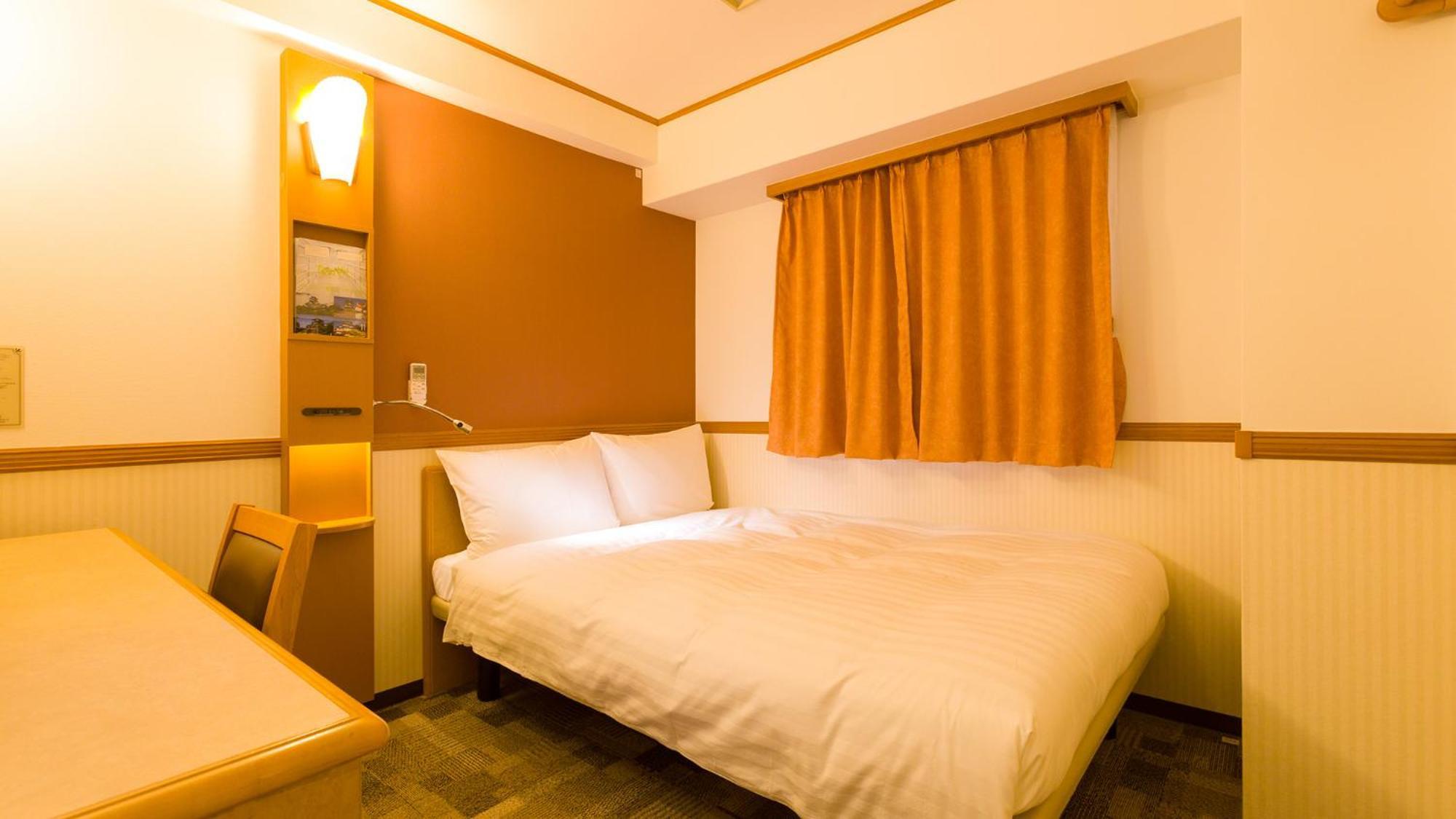 Toyoko Inn Takasaki Eki Nishi Guchi No 1 Room photo